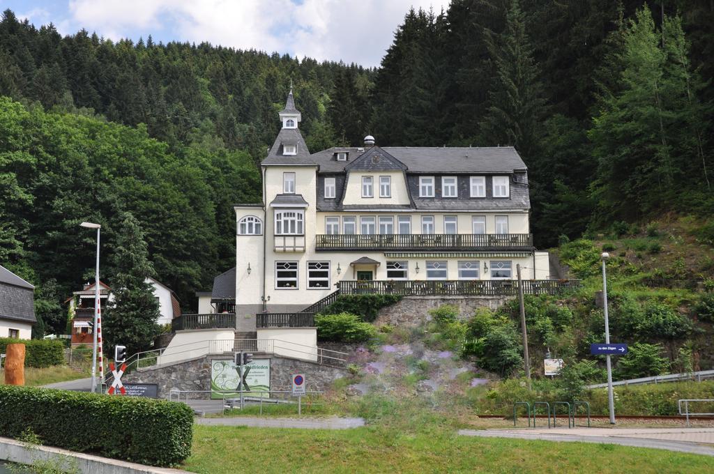 Flair-Hotel Waldfrieden Oberweißbach Exteriér fotografie