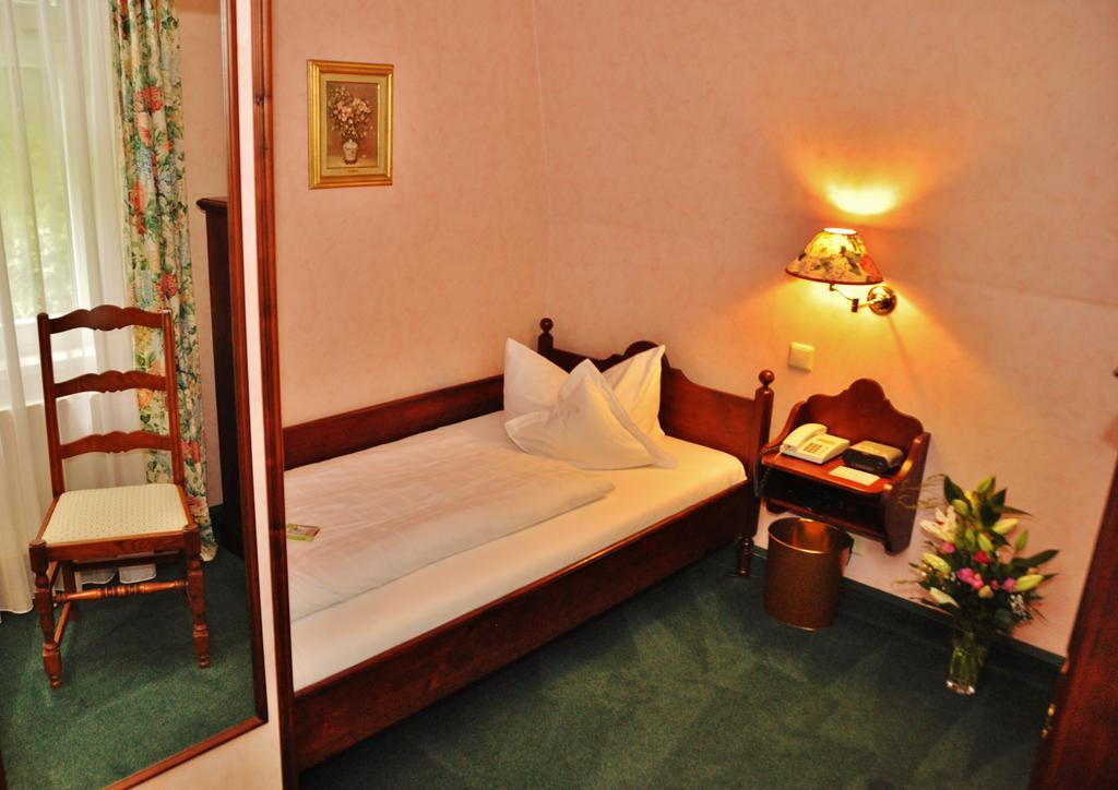 Flair-Hotel Waldfrieden Oberweißbach Exteriér fotografie