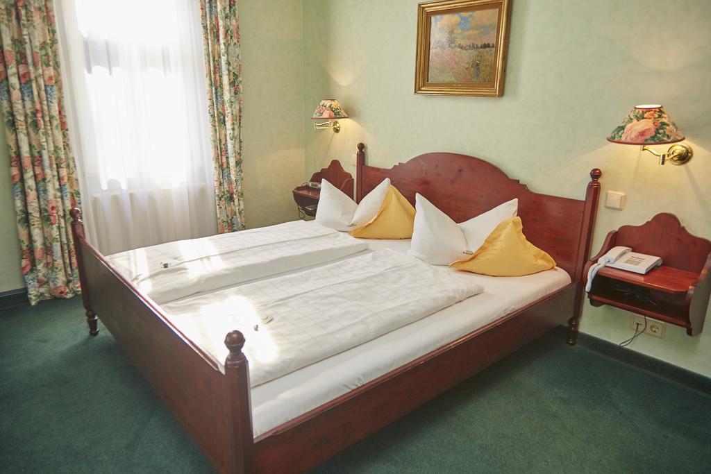 Flair-Hotel Waldfrieden Oberweißbach Exteriér fotografie