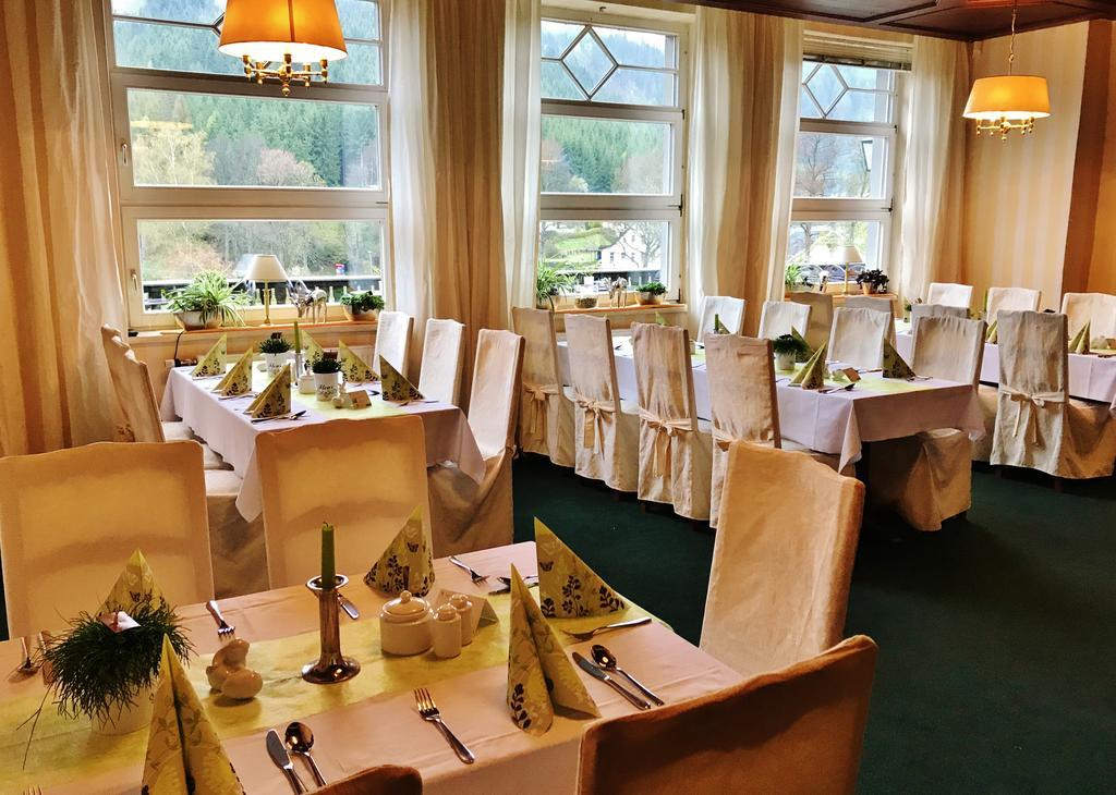 Flair-Hotel Waldfrieden Oberweißbach Exteriér fotografie