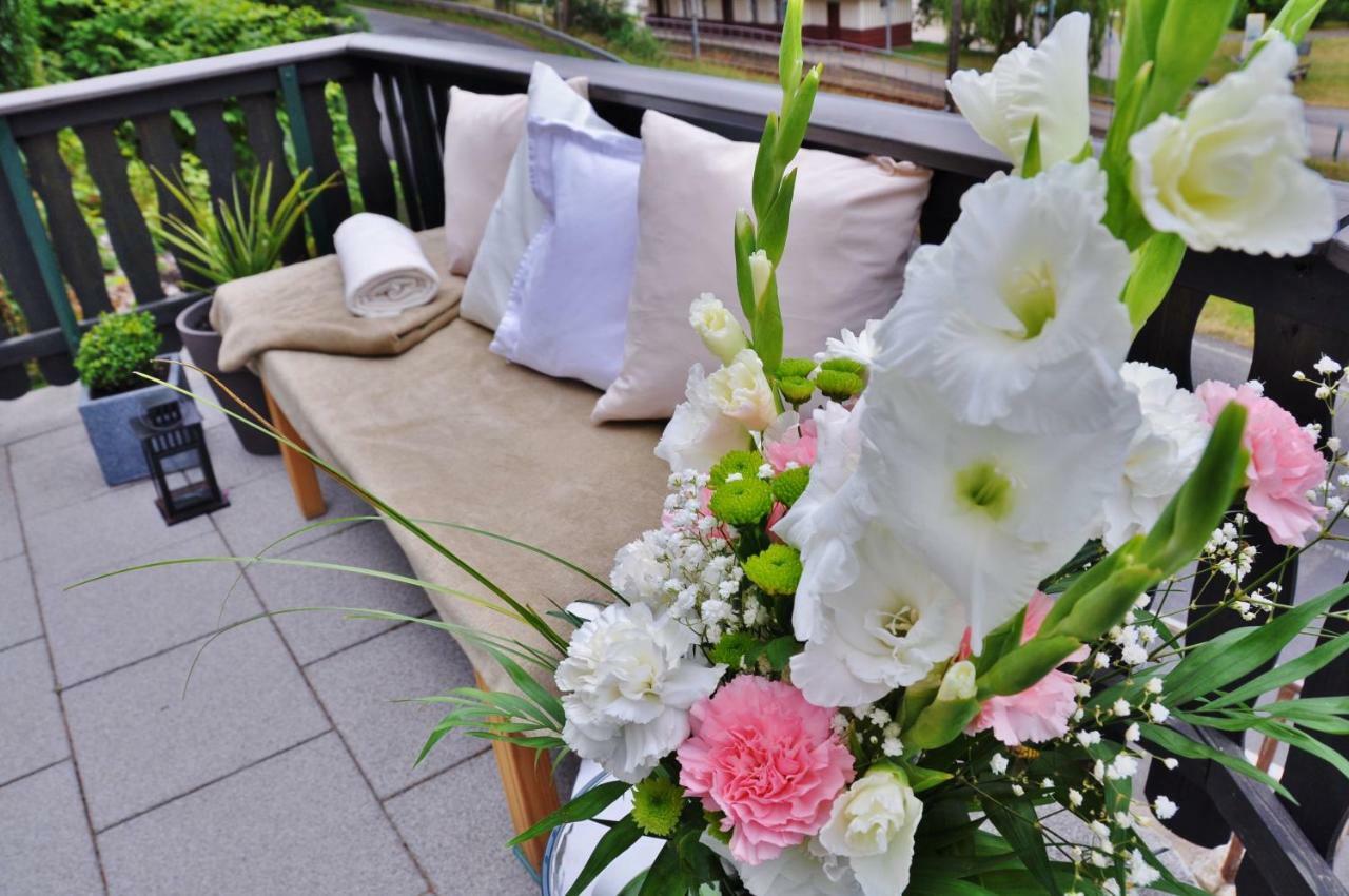 Flair-Hotel Waldfrieden Oberweißbach Exteriér fotografie
