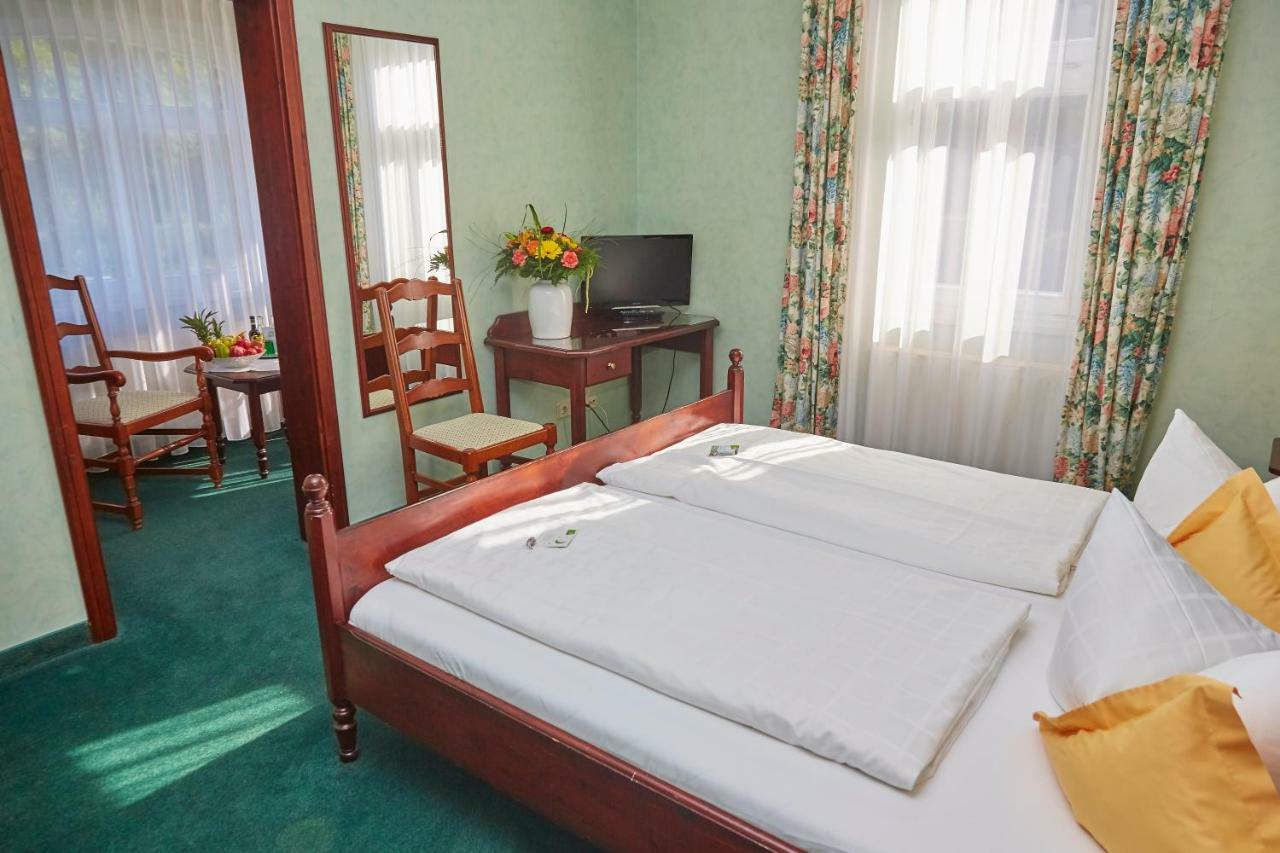 Flair-Hotel Waldfrieden Oberweißbach Exteriér fotografie